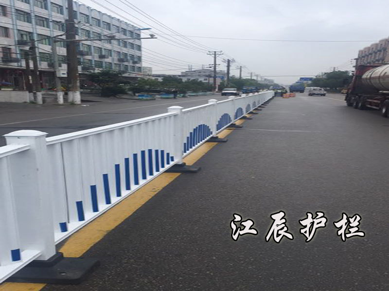 常規道路護欄制造